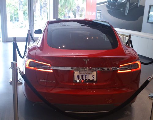 Tesla S (2).JPG